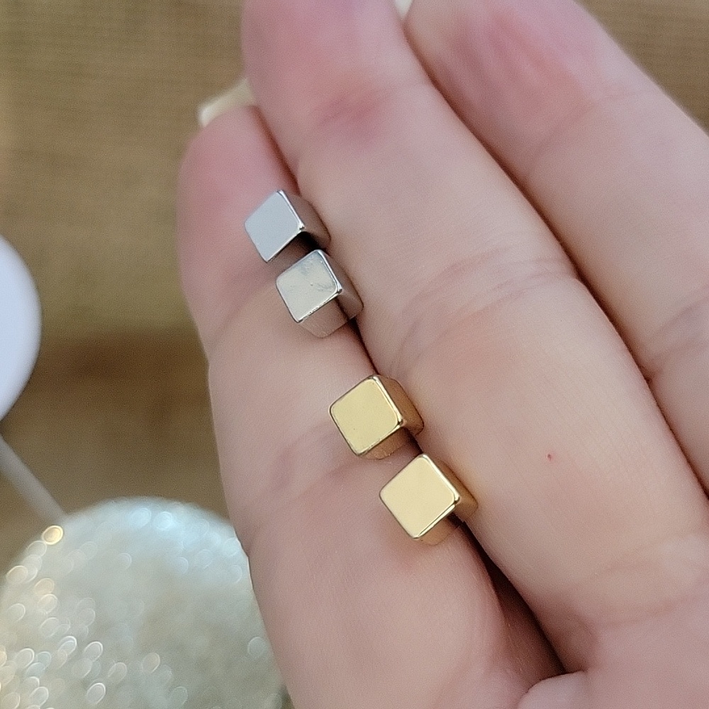CLASSIC CUBE STUD EARRINGS, Choice of Color